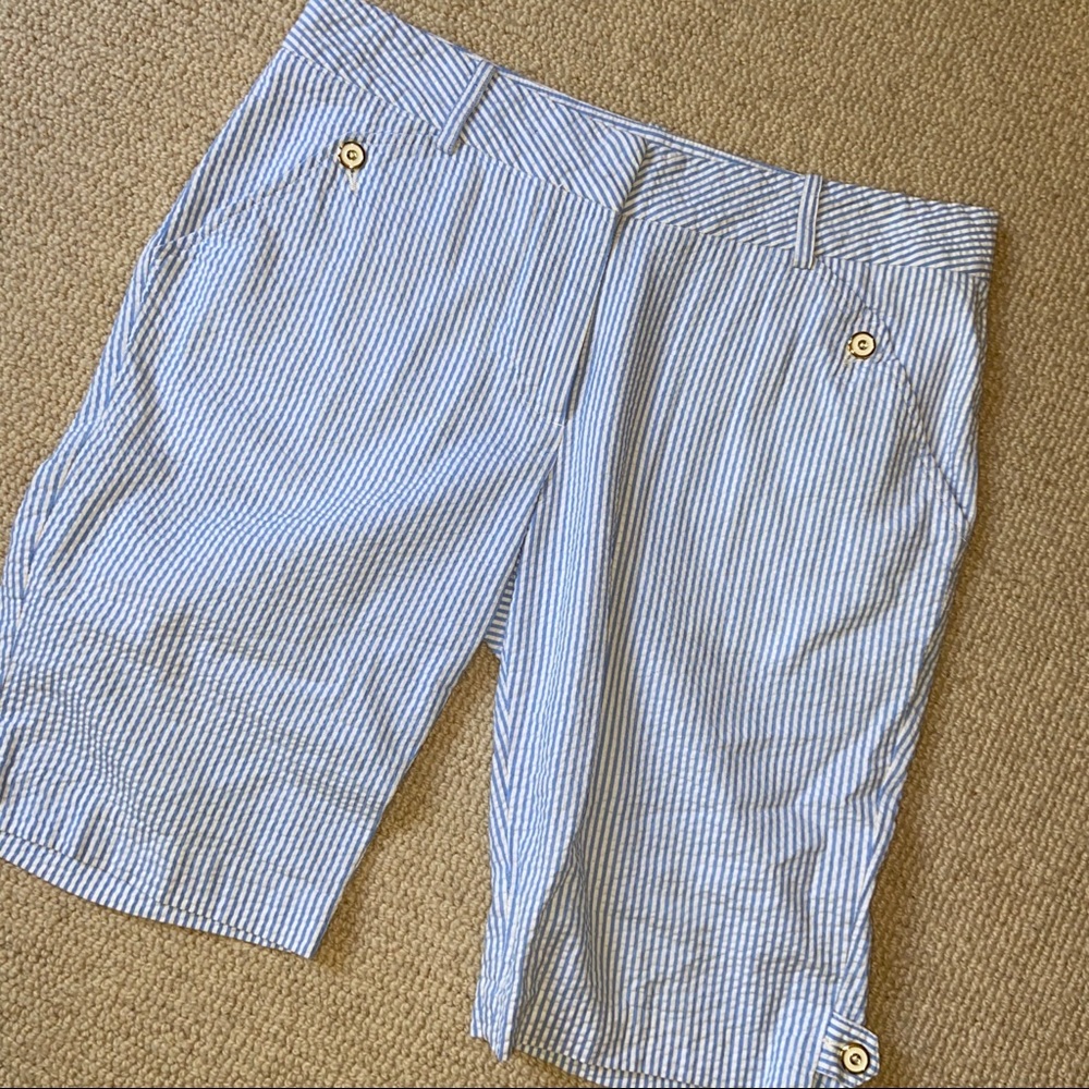Clover Blue women 8 blue white Seersucker Bermuda Golf Shorts preppy, mature